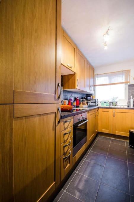 Full Apartment Close To Excel Centre, London City Airport , O2 Arena Экстерьер фото