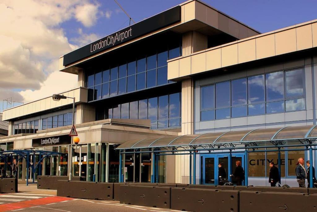 Full Apartment Close To Excel Centre, London City Airport , O2 Arena Экстерьер фото